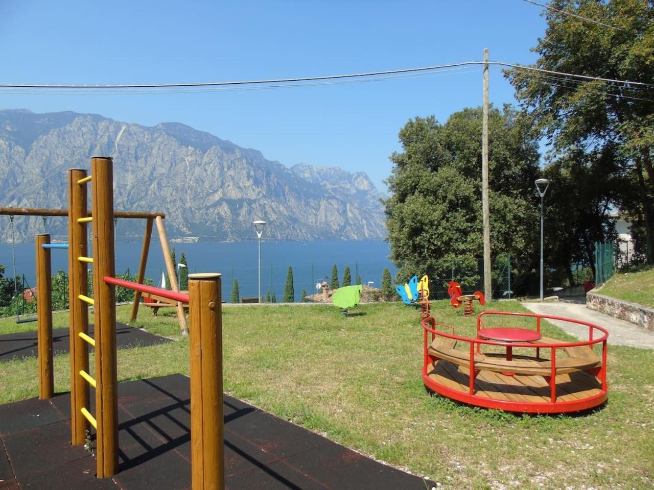 Finestra Sul Lago Malcesine Apt Riva Exterior foto